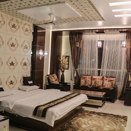 Hotel Rajahamsa Anantapur Buitenkant foto